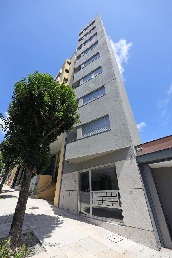 Flh Boavista Wooden Duplexes Porto Luaran gambar