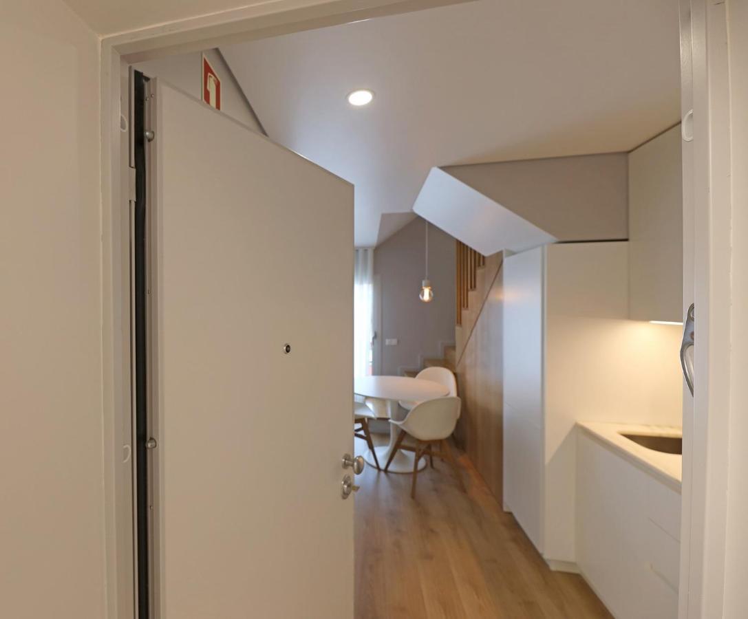 Flh Boavista Wooden Duplexes Porto Luaran gambar